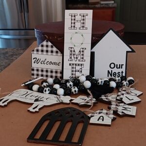 Black and White Home Tier Stand Set